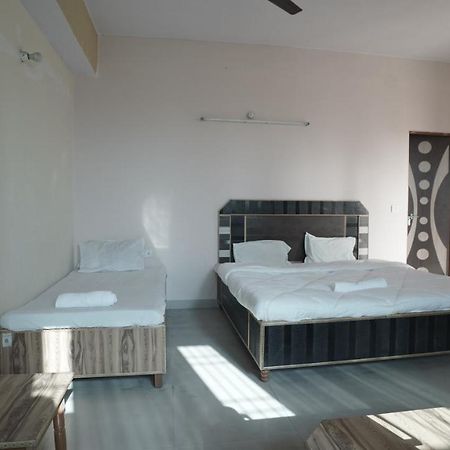 Hotel Mohan By Wb Inn อัครา ภายนอก รูปภาพ