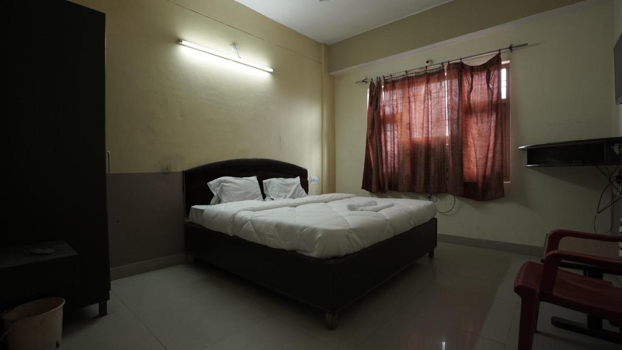 Hotel Mohan By Wb Inn อัครา ภายนอก รูปภาพ