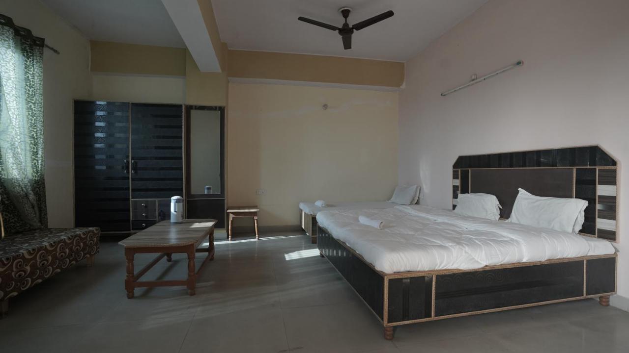 Hotel Mohan By Wb Inn อัครา ภายนอก รูปภาพ
